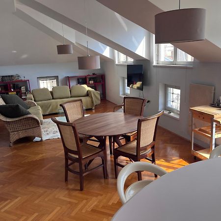 אופטיה Penthouse And Piano Nobile Prkg Wifi Garden Near Beach Away From Roads מראה חיצוני תמונה