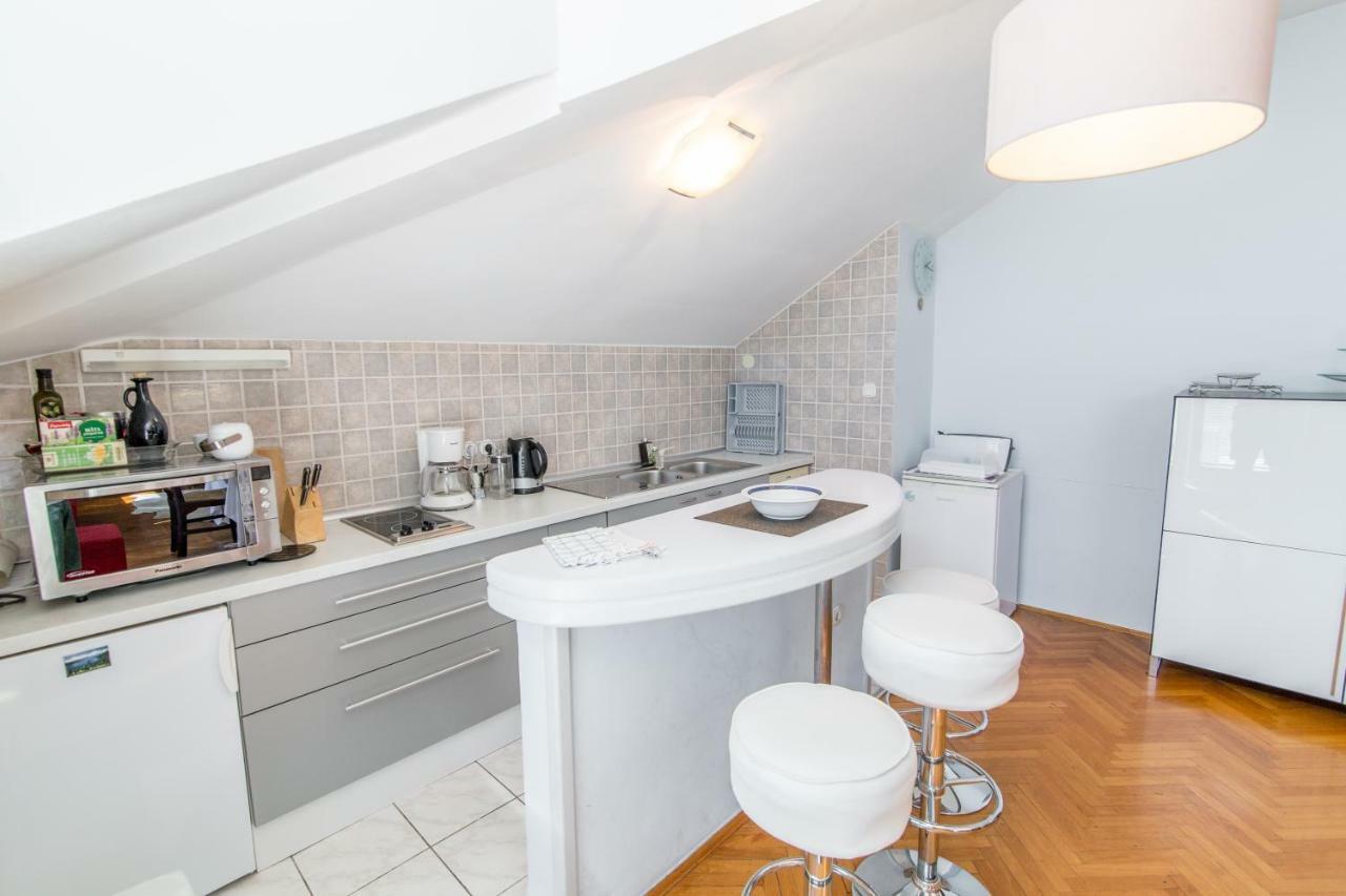 אופטיה Penthouse And Piano Nobile Prkg Wifi Garden Near Beach Away From Roads מראה חיצוני תמונה